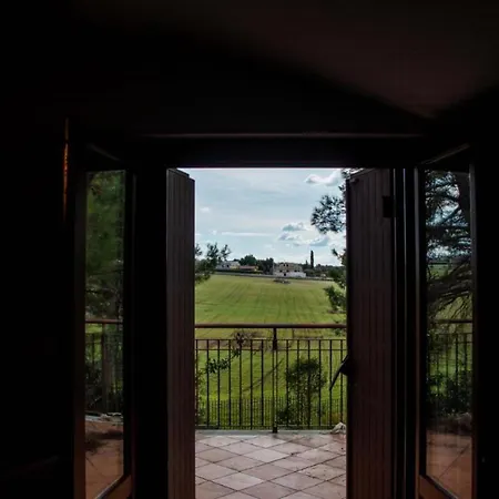Hypericum Country House Villa *